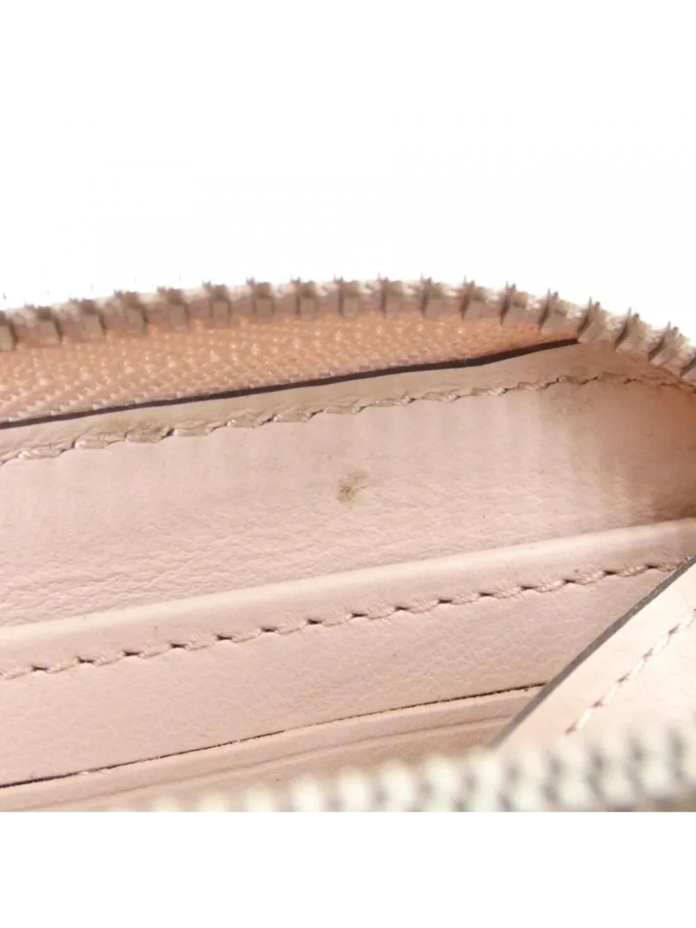 Louis Vuitton Mahina Zippy Wallet